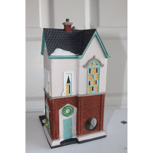 Dept 56 Christmas in the City - The Wedding Gallery - Picture 3 of 8